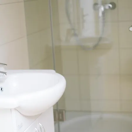 Πανσιόν Diofa